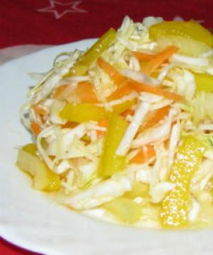 Biberli taze lahana salatası
