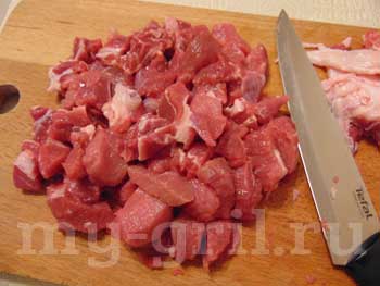Тушеное мясо с картошкой в мультиварке.