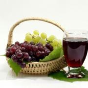 Cómo hacer jugo de uva en casa para guardarlo en invierno.