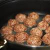 Гречнево мясные фрикадельки в молочном соусе. Как приготовить вкусные фрикадельки? Рецепт фрикаделек, тушеных в молоке. Ингредиенты для приготовления соуса