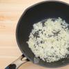 Пирожки с квашеной капустой. Пирожки с квашеной капустой дрожжевые Как сделать пирожки с квашеной капустой